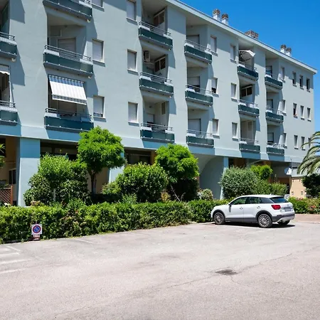 Residence I Gelsi - Apt Aria Di Mare With Parking Pesaro Exterior photo