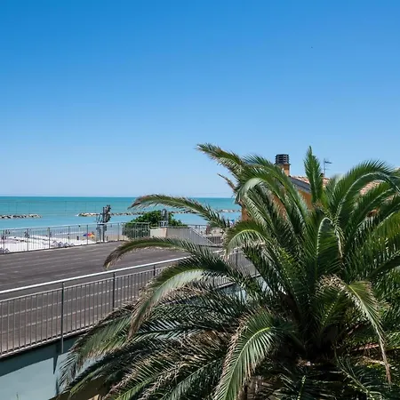Residence I Gelsi - Apt Aria Di Mare With Parking Pesaro Exterior photo